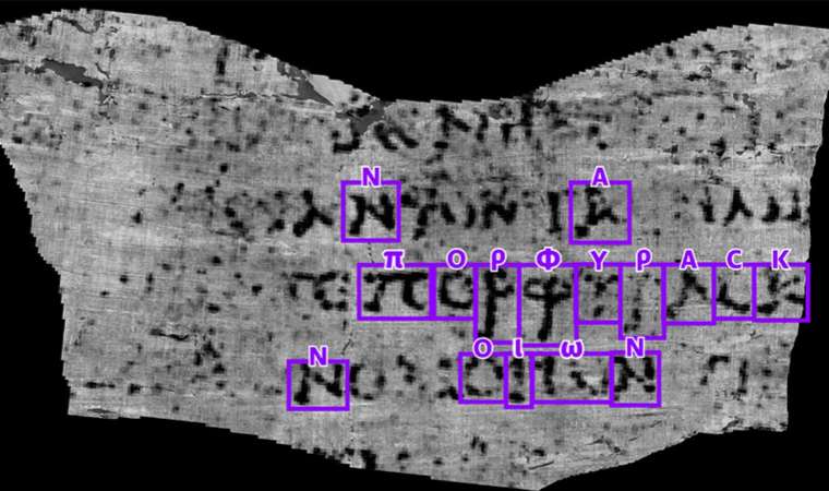 21 yaşındaki genç gizemli parşömenin şifresini çözdü