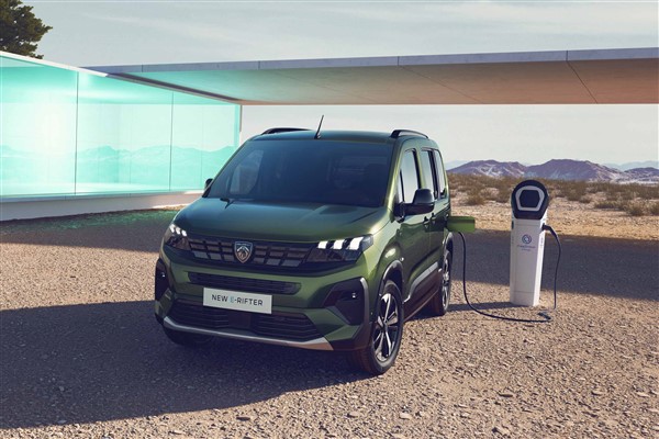 Peugeot’dan yeni E-Rifter atağı