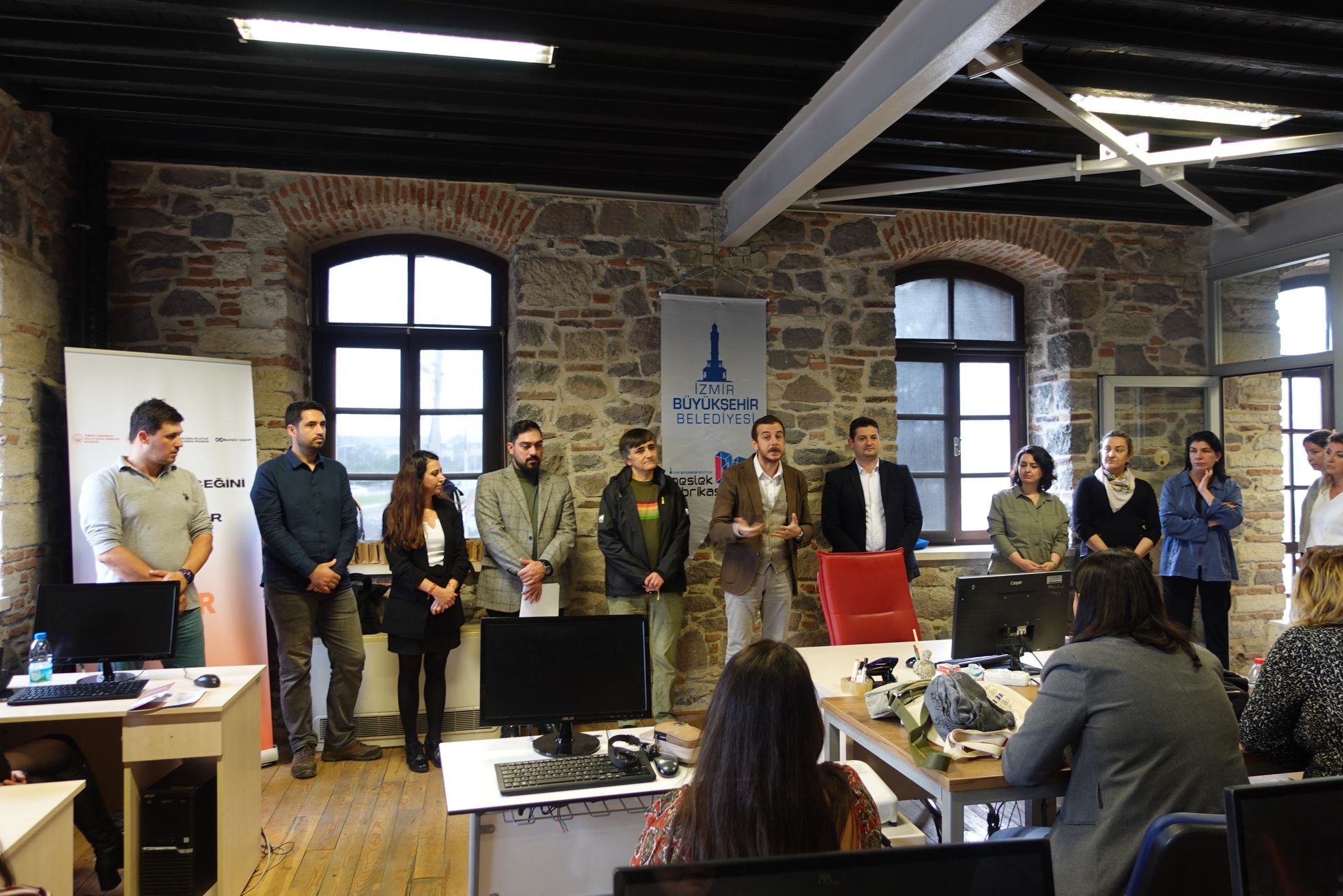 Genç kadınlar istihdam için Meslek Fabrikası’nda