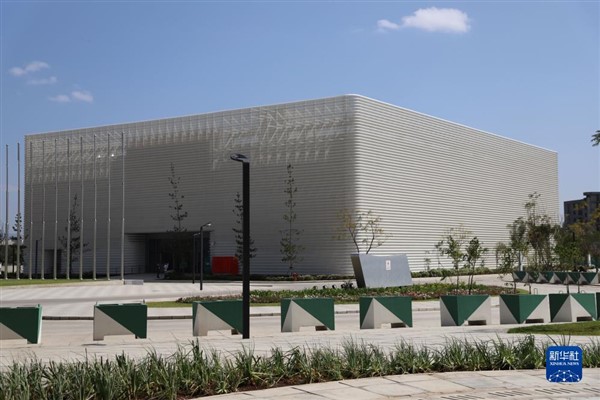 Çin’in yardımıyla kurulan laboratuvar Afrika’da halk sağlığı çalışmalarını güçlendirecek