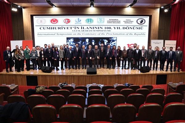 Cumhuriyet’in İlanının 100. Yıl Dönümü Uluslararası Sempozyumu düzenlendi