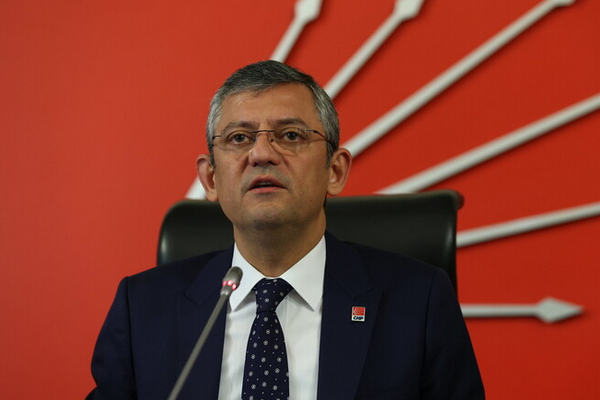 Özel, Tahir Elçi’yi andı