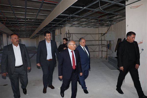 Başkan Büyükkılıç’tan Talas Mevlana Sosyal Yaşam Merkezi’nde inceleme