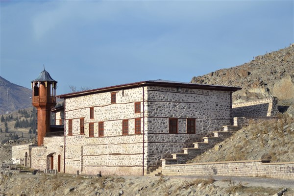 Cumhurbaşkanı Yardımcısı Yılmaz, Konya’da ziyaretlerini sürdürüyor