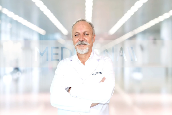 Prof. Dr. Ali Dalgıç: “Omurga tümörleri ciddi problemlere neden olabiliyor”