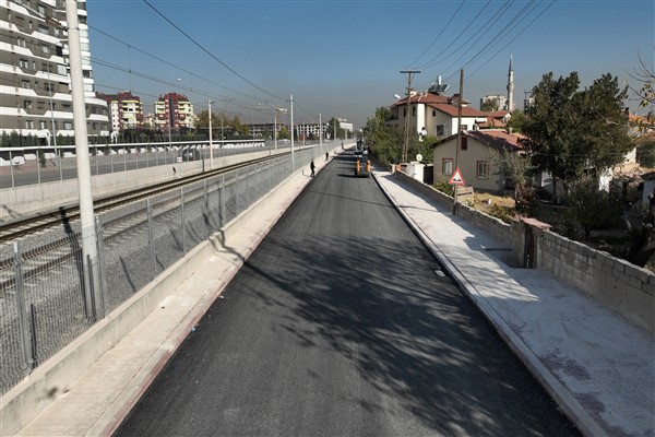 Başkan Altay: “Merkezde ve 31 ilçemizde yol altyapısını güçlendiriyoruz”