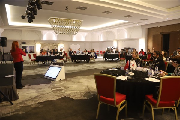 Eskişehir’de kadın erkek eşitliğine duyarlı çalışmaları devam ediyor