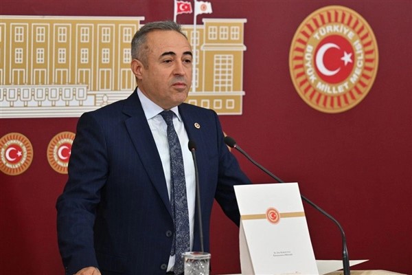 Karatutlu: “3 firma depremi fırsata çevirme adına vatandaşı mağdur etmektedir”