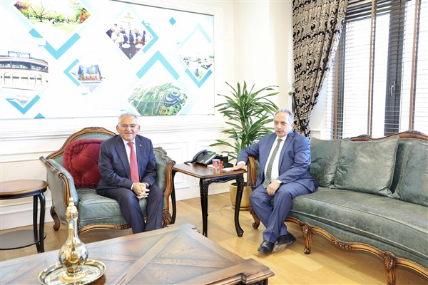 Başkan Büyükkılıç’tan Başkan Yalçın’a ziyaret