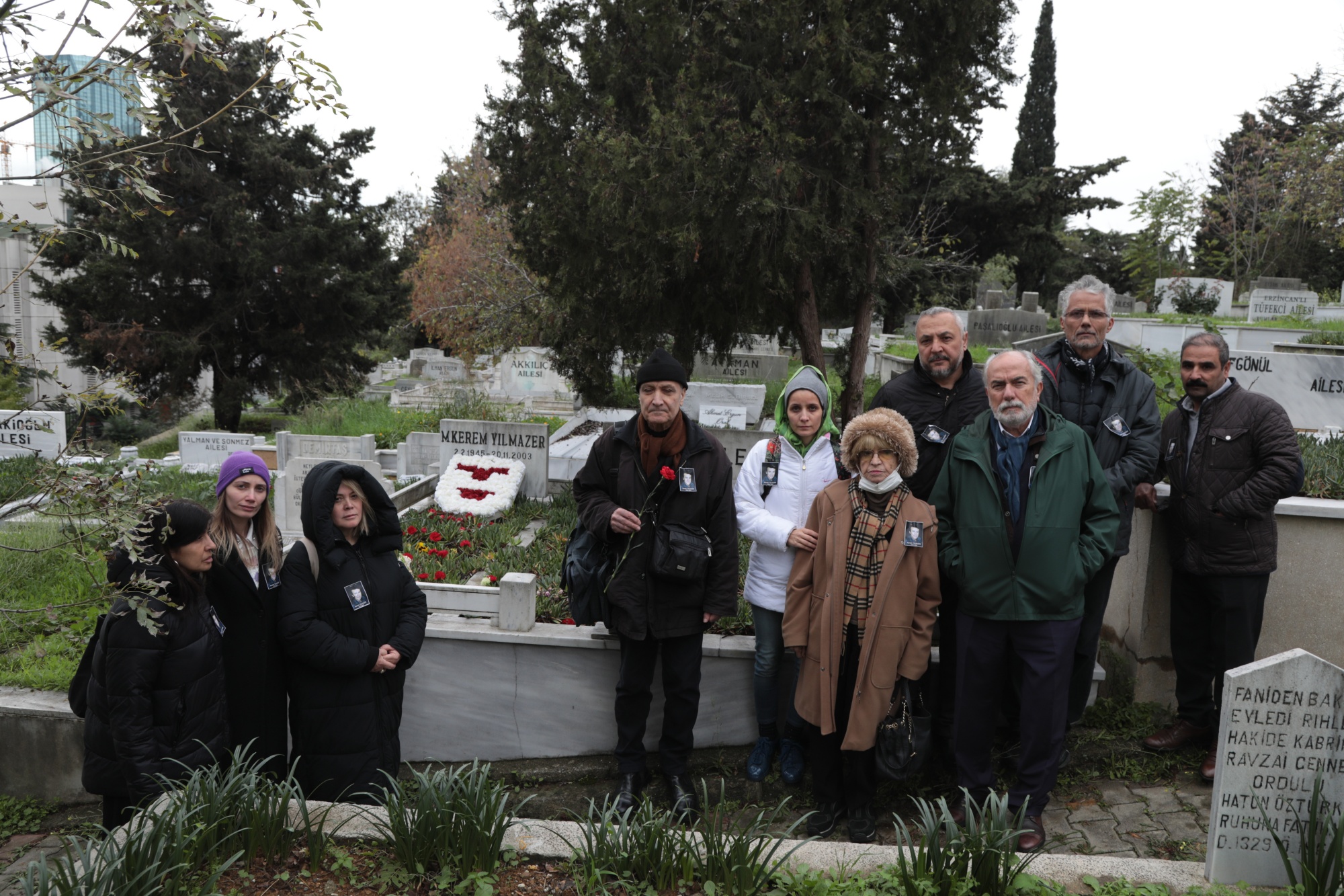 Şehir Tiyatroları’nın usta ismi Yılmazer, kabri başında anıldı