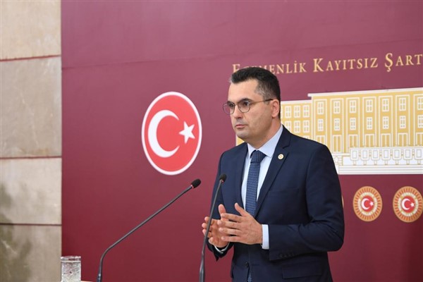 DEVA Partili Dalgın: “Demokratik hukuk devletinin sigortası orta direktir”
