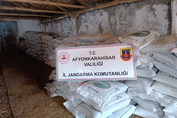 Afyonkarahisar’da 27 ton sahte gübre ele geçirildi