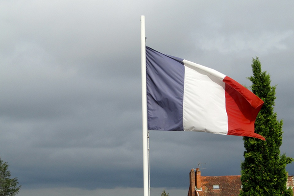 Macron: “Fransa, rehinelerin kısa sürede serbest bırakılması için çalışıyor”