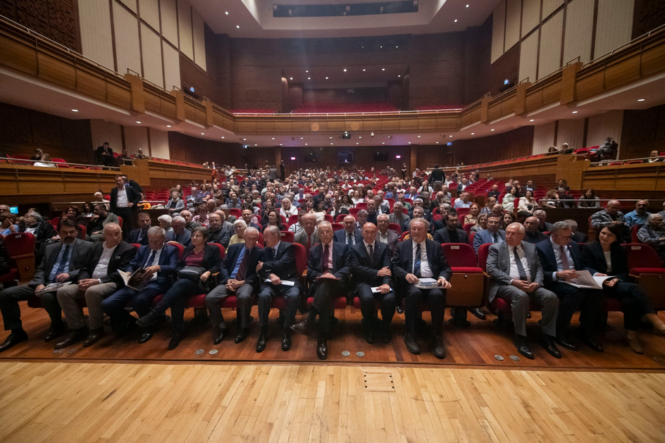 Karaoğlan ölümünün 17’nci yılında İzmir’de anıldı