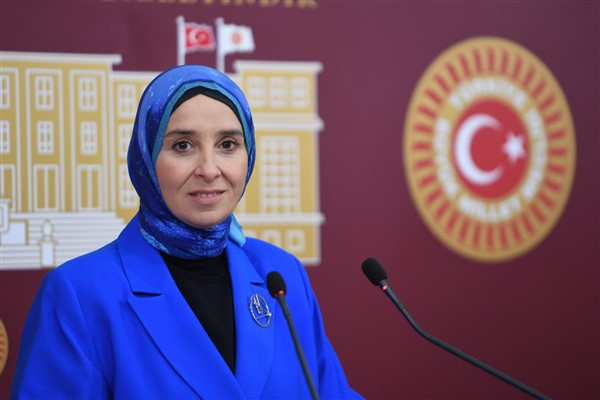 Esen: “Kadının belediyelerde karar ve yönetim süreçlerine etkin katılımını hedefliyoruz”