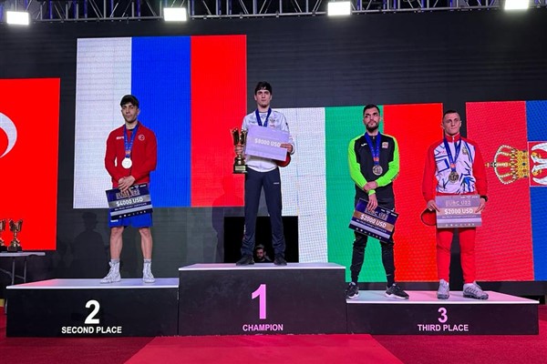 Büyükşehirli boksörden gümüş madalya