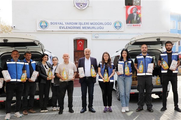 Mudanya’da buğday unları ve ayçiçek yağları sofralara ulaşıyor