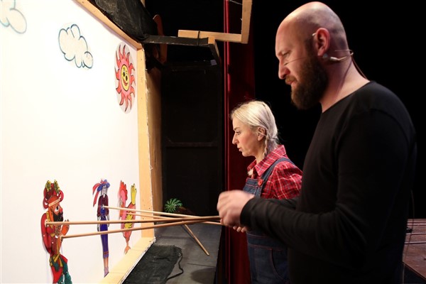 Şehir Tiyatroları Karagöz Çiftlik Bekçisi oyunuyla Tarsus’ta