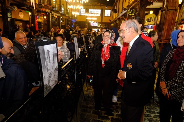 Eskişehirli kadınlar emeklerini sergide buluşturdu