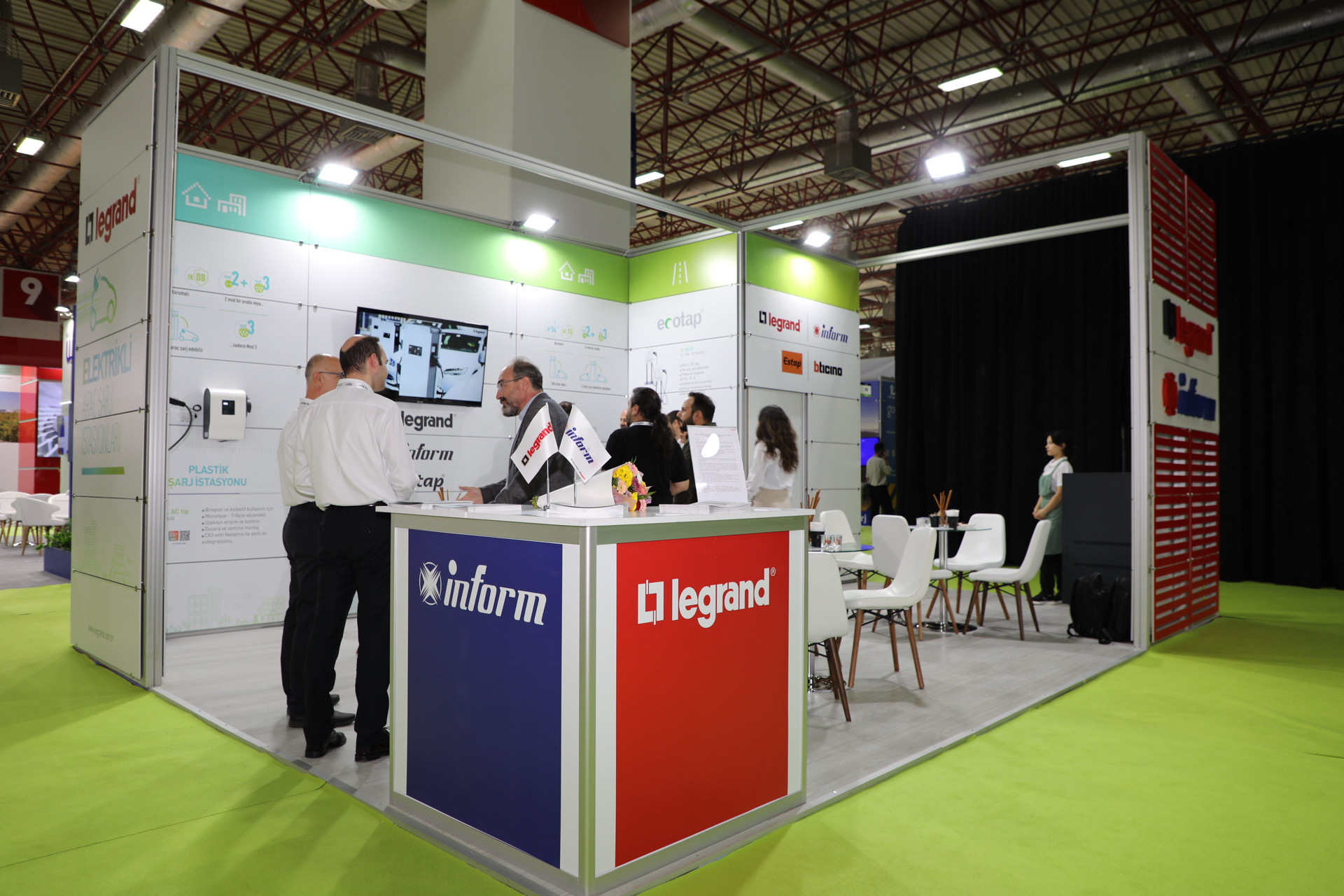 Elektrikli araç şarj istasyonları EV Charge Show 2023’te sergilendi