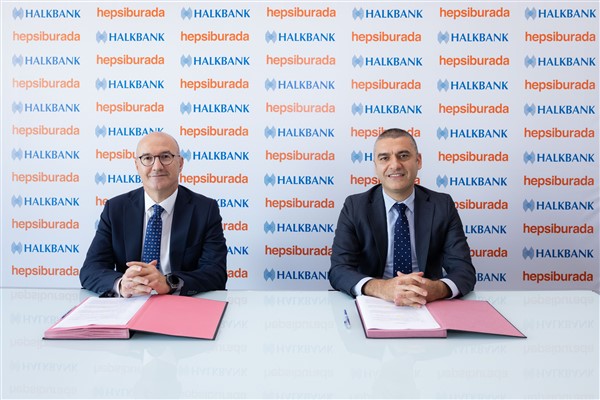 Girişimci kadınlar, Hepsiburada ve Halkbank iş birliği ile finansal engelleri aşıyor