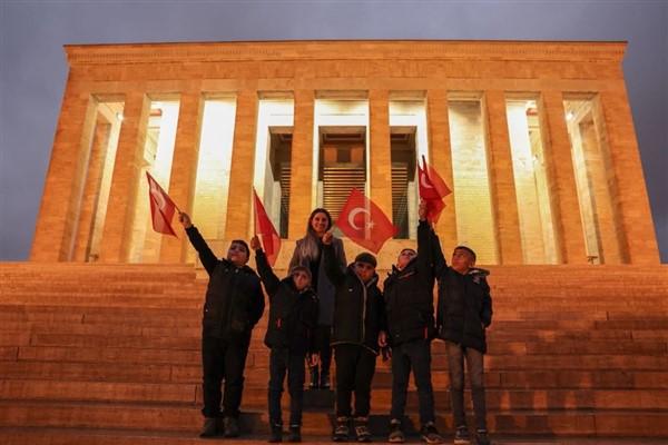Iğdır’daki öğrenciler Anıtkabir’i ziyaret etti