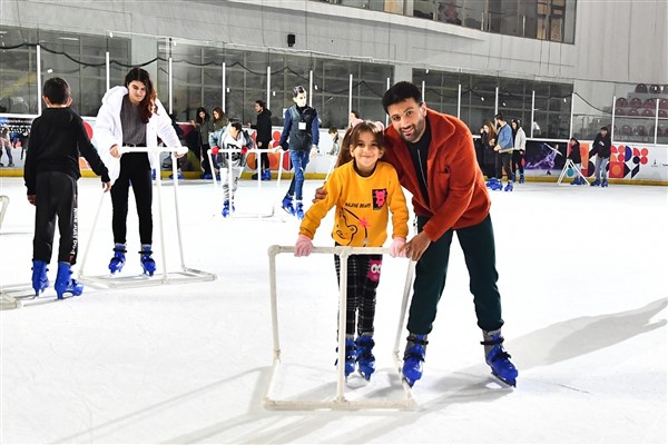 İzmir’de “Mahallede Dayanışma Var” projesi 11 Kasım’da başlıyor