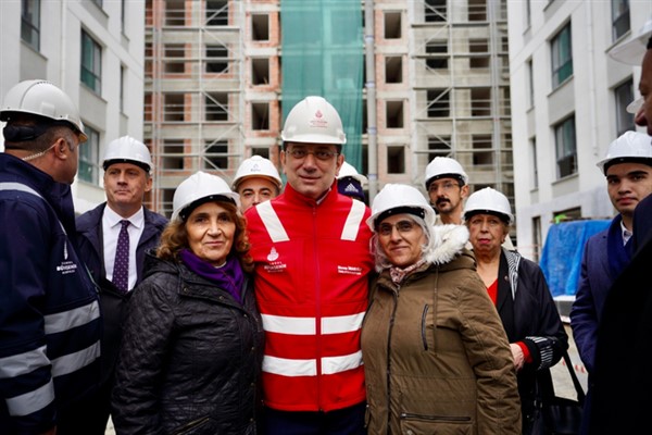 İmamoğlu: “Kentsel dönüşüm, siyasi partilerin ortak hareket etmesi gereken bir mesele”