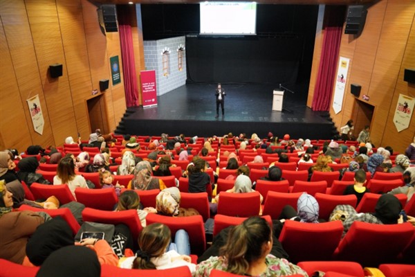 “Ailede İletişim” semineri gerçekleştirildi