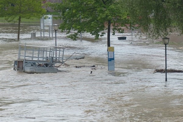 İskenderun’da su baskınları meydana geldi