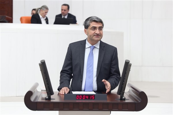 DEVA Partili Ekmen Öğretmenler Günü’nü kutladı