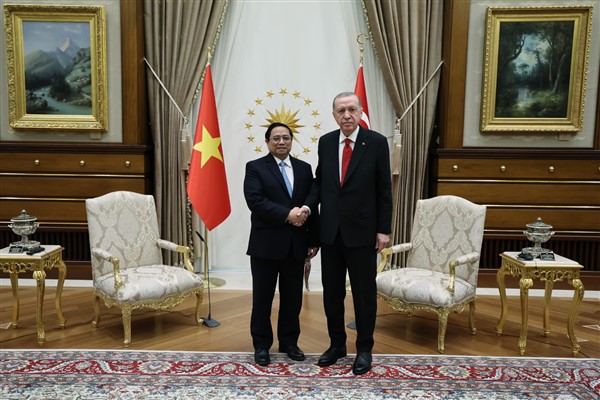 Cumhurbaşkanı Erdoğan, Vietnam Başbakanı Chinh’i kabul etti