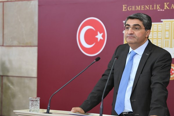 Ekmen: “Meslekli eğitime desteği artırın”