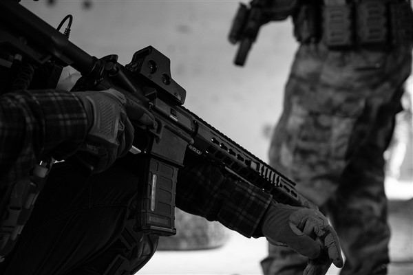 Hagari: “Savaşçılar, Gazze’nin kalbindeki terör hedeflerine yönelik baskınlar düzenledi”