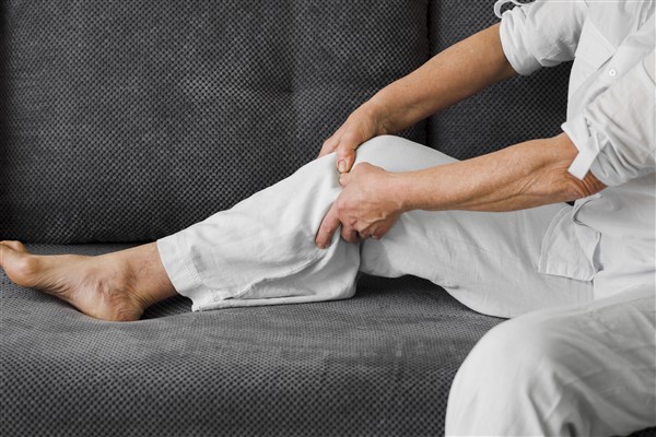 Menisküsler de çeşitli sebeplerden dolayı yaralanabilir