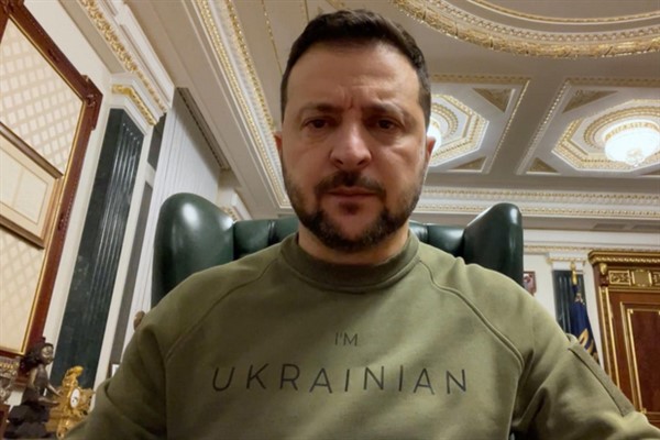 Zelenski: “5 Hollandalı F-16 uçağı Romanya’daki eğitim merkezine geldi”