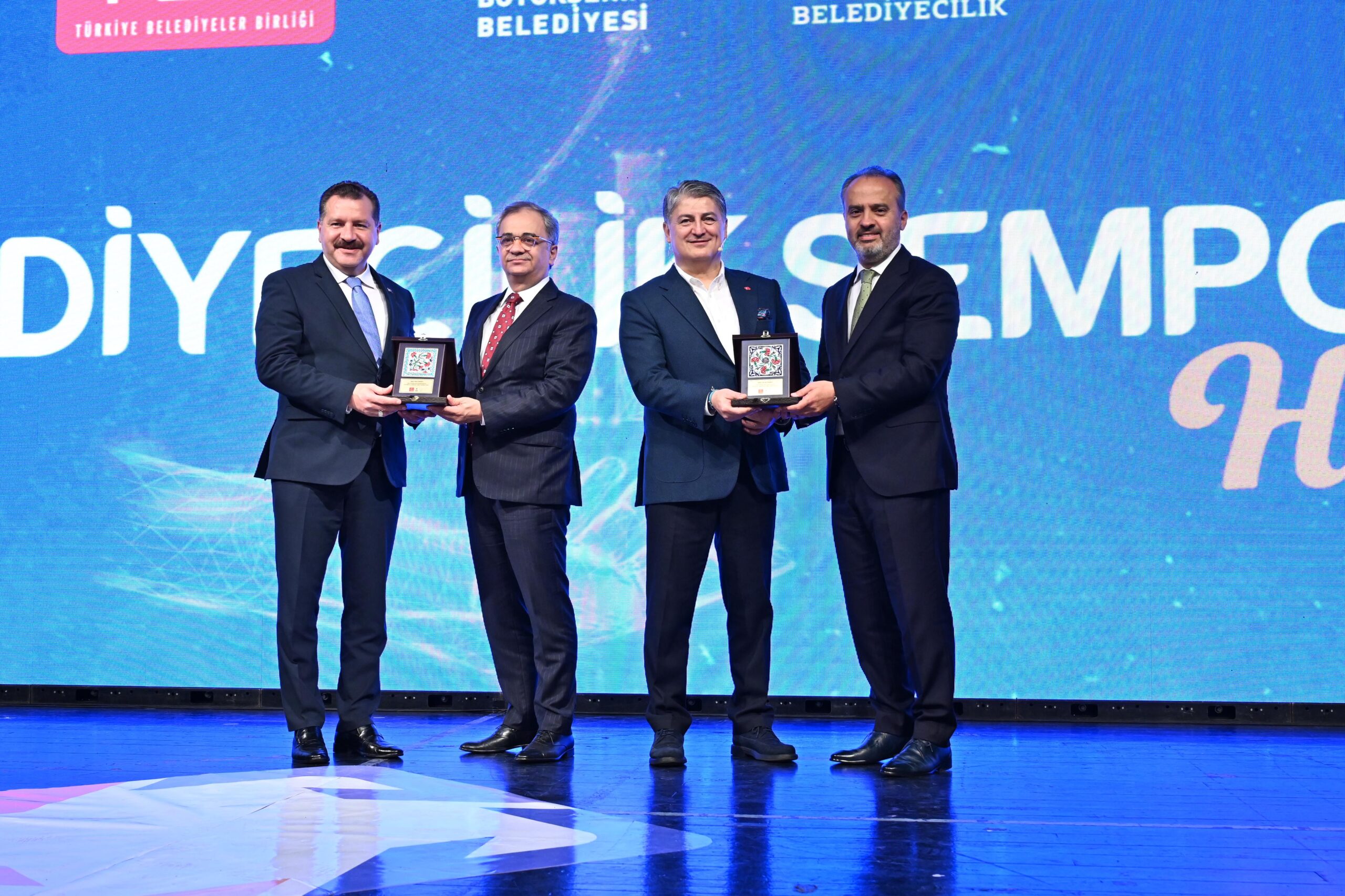 TOGG CEO’su Gürcan Karakaş: “4 teker üzerinde giden bilgisayar yaptık”