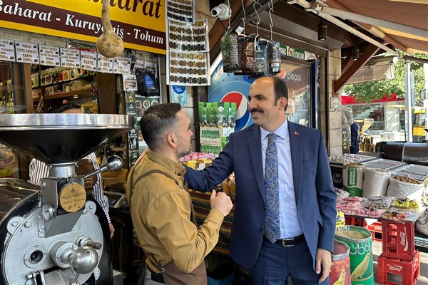 Başkan Altay, şehir merkezinde esnafları ziyaret etti