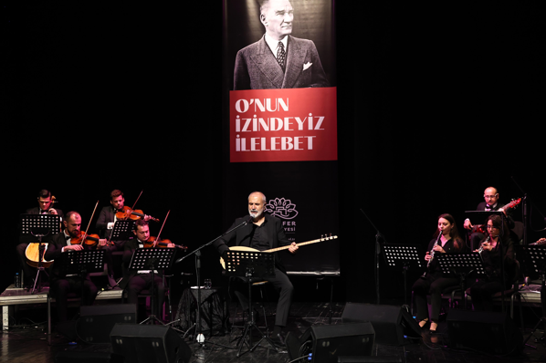 Atatürk sevdiği türkülerle yad edildi