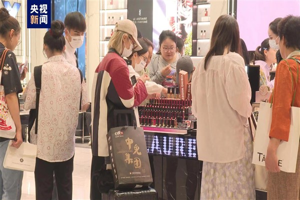 Hainan’da gümrüksüz alışveriş hizmetleri olumlu sonuç verdi