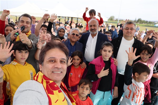 Başkan Büyükkılıç’tan gençlere nasihat