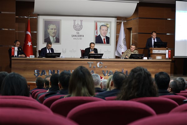 Vali Şıldak: “Huzur ve güveni sağlamak kırmızı çizgimizdir”