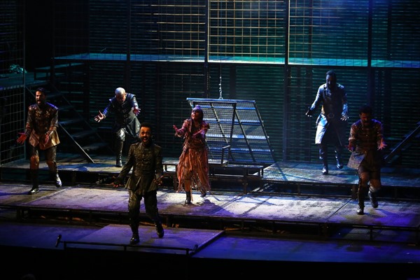 Eskişehir Büyükşehir Belediyesi Şehir Tiyatroları, kapalı gişe oynadı