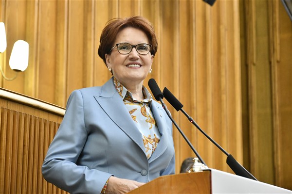 Akşener: “Yüz yılını devirmiş, büyük Türk Devletinin, Cumhurbaşkanı gibi davran”