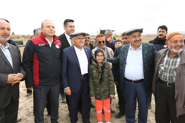 Başkan Büyükkılıç: “Birikimimizle, ekibimizle durmak yok, koşmaya devam”