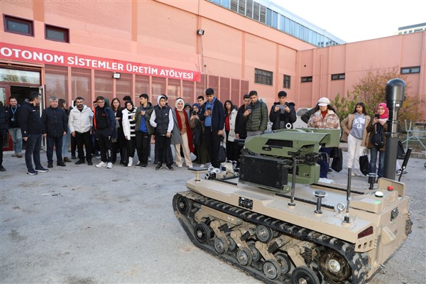Haliliyeli gençler HAVELSAN ile TUSAŞ’ı ziyaret etti