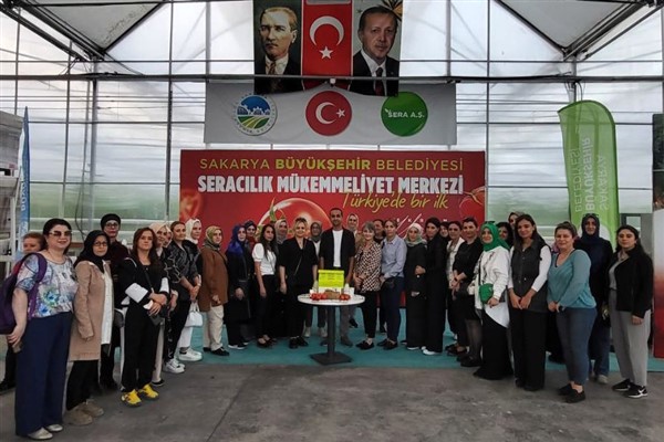 SAKİKAD üyeleri çift katlı otobüsün konuğu oldu