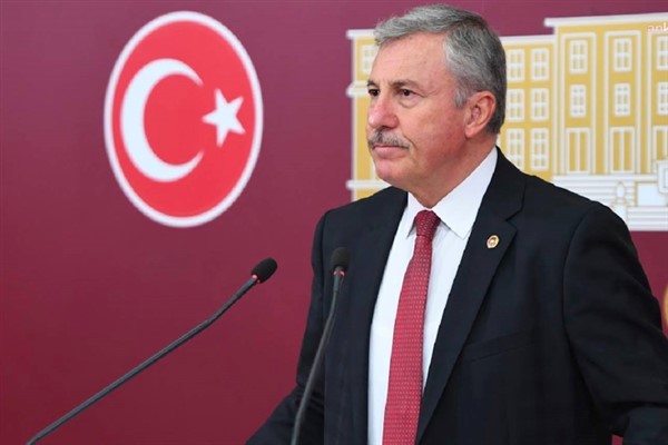 Özdağ: “Sözleşmeli çalışanlar kadroya geçirilmelidir”