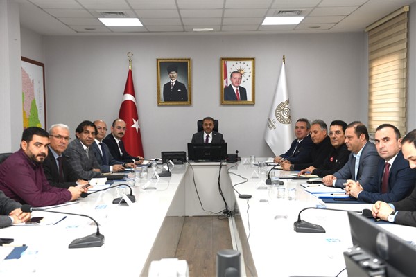 Deprem konutlarında çalışmalar devam ediyor