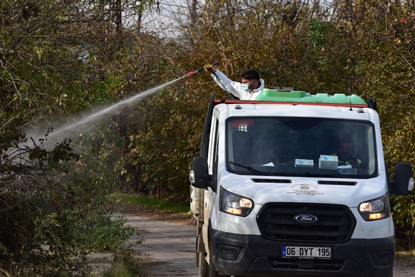 Malatya’da haşere üreme alanları ve konteyner kentlerde ilaçlama yapılıyor